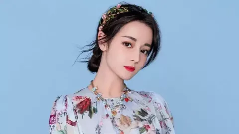 关晓彤听分手歌100多遍鹿晗知道吗